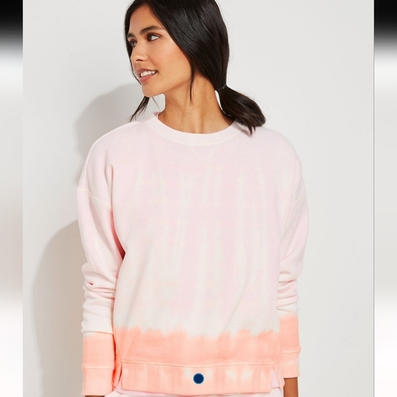 Vineyard Vines Tops - Vineyard Vines Tie Dye Crewneck Sweatshirt sz Medium